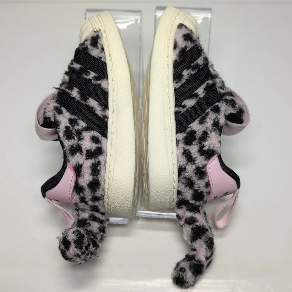 Adidas Kitty Cat Leopard Print slip on Sneakers - Black and Pink toddler size 4